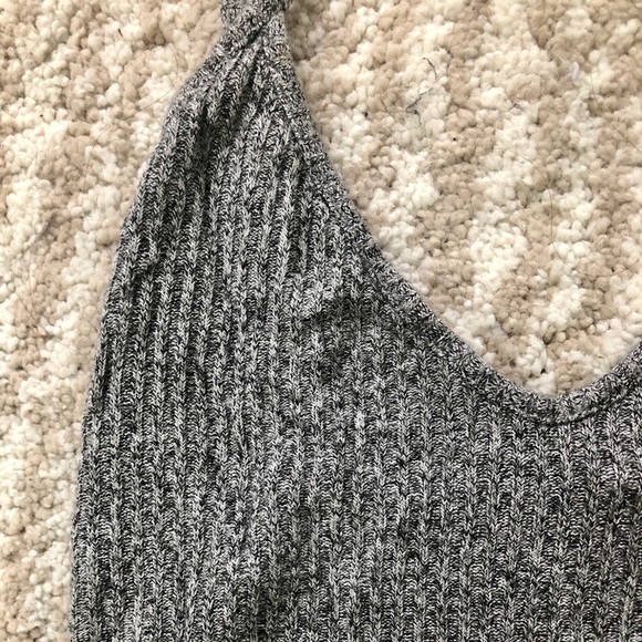 Classic Brandy cropped tank 💕 - Picture 3 of 4